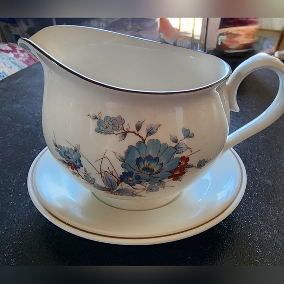 Bleufleur Versatone By Noritake VTG China Gravy Boat w/ Attached Saucer B319W30 - Picture 2 of 4